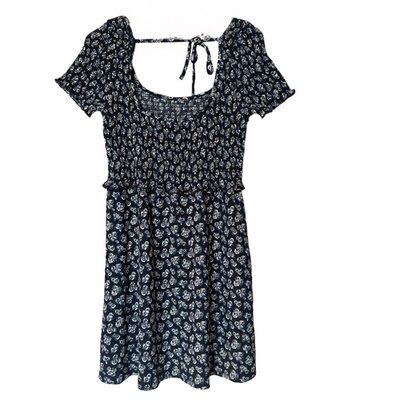 New Topshop Black Floral Smocked Mini Dress with Open Back Tie Womens Size 10 - Picture 3 of 3